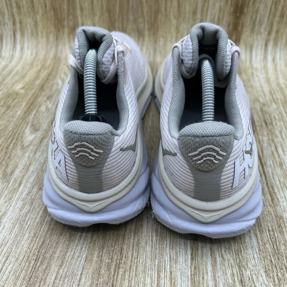 Hoka One One Clifton 9 Youth Size 6.5Y Oat Milk Barley Running Shoes 1131170 OKB